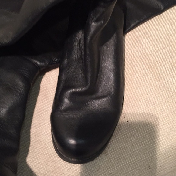 Report ,over the knee boots.  Black - Picture 2 of 6